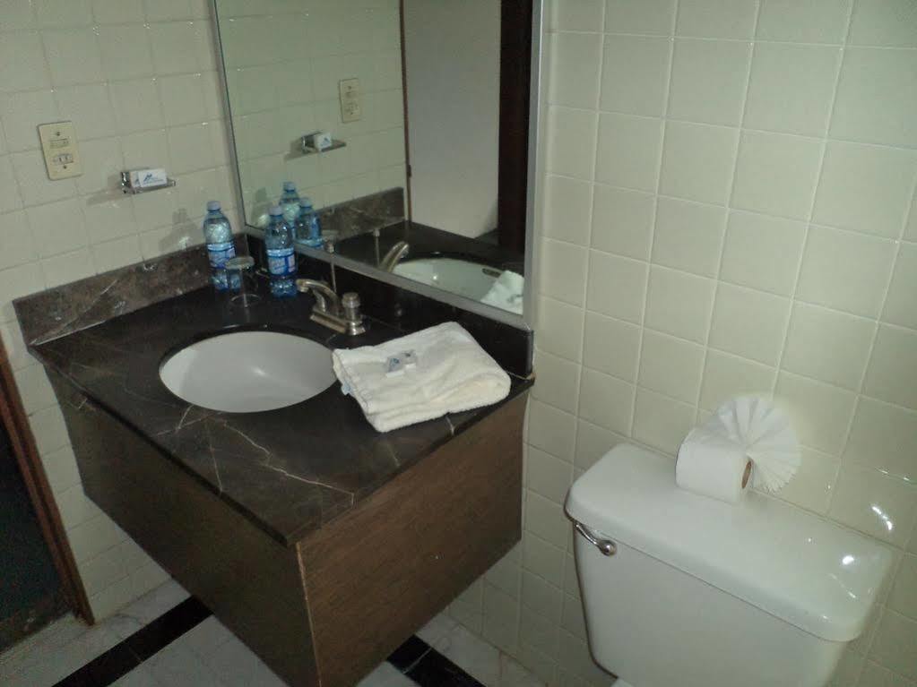Hotel Montemar メキシコシティ エクステリア 写真